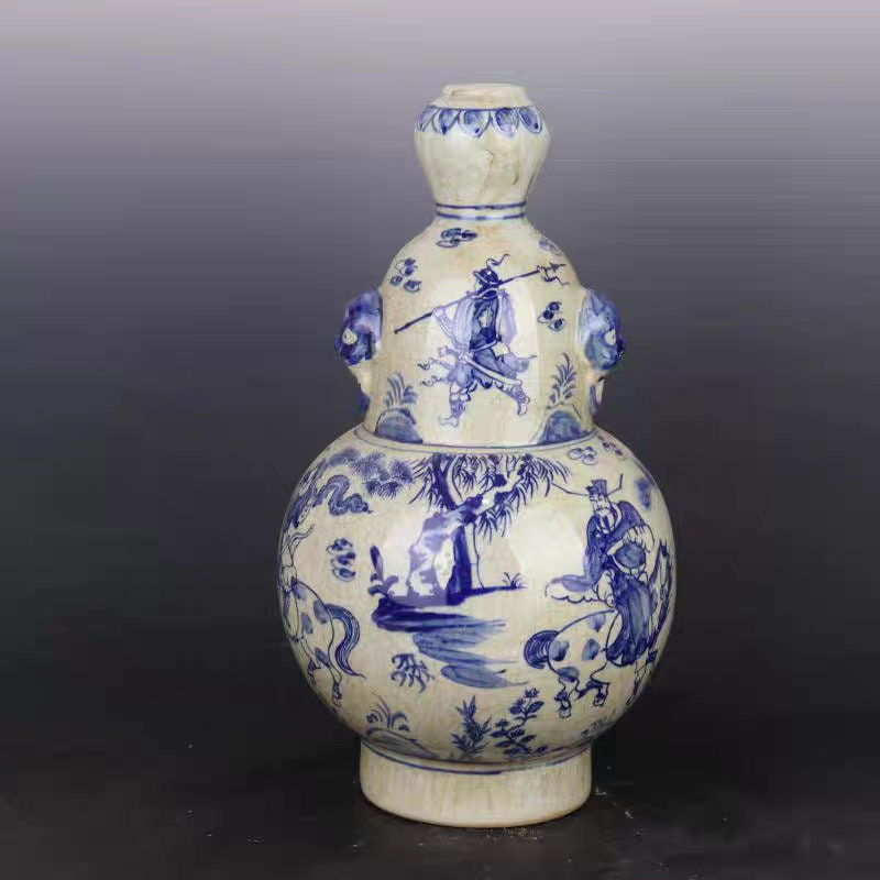 中国の古い陶器の花瓶、青と白の磁器のひょうたんの花瓶、手描きの桂