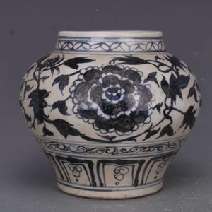 Chinese old ceramic jar,China blue and white porcelain Pot,hand drawing flowers Pattern pottery pot,Asian Art Collection