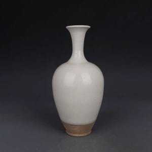 Chinese Old ceramic vase,Tang Xing Ware white Glaze porcelain vase,hand carving Pottery bottle,Asian Art Collection