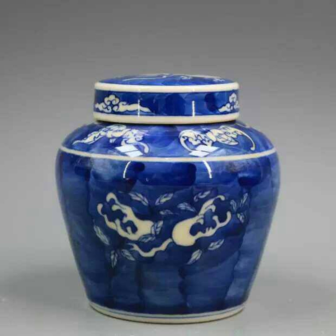 Chinese Antique Ming Dynasty Chenghua Marked Style Blue Ground