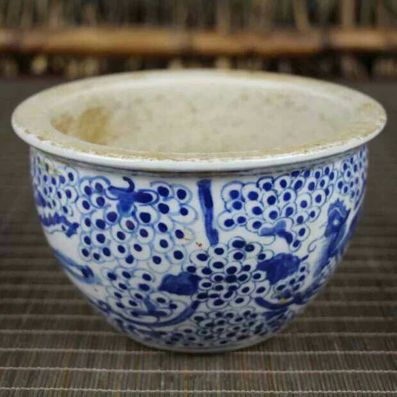 Chinese antique porcelain Ming dynasty style blue and white porcelain jar jug pot,Chinese antiques pot,Ornament,ceramicn vintage collection