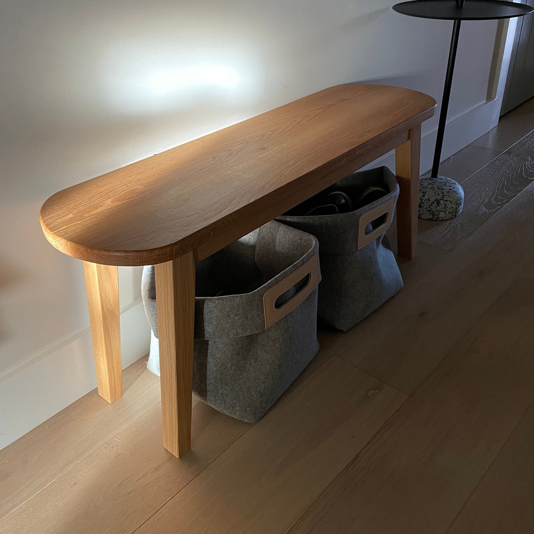 ハンドメイド　玄関ベンチ　ベンチ　飾り棚　サイドテーブル　木製家具 玄関ベンチ シェルフ 木製 レトロ かわいい ソファーサイドテーブル