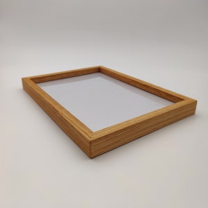 Picture Frame in Solid Wood  - Custom frame for Art - Solid wood maple - White oak, Walnut in natural finish / Gallery style Minimal Modern