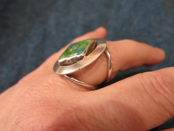 Modernist mod silver ring with bubble glass - image 7