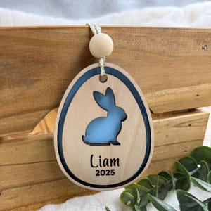 Étiquette personnalisée pour panier de Pâques | Médaillon en bois | Médaillon acrylique | Étiquette pour panier d'oeufs de lapin | Étiquette de panier personnalisée | Gif Pâques pour enfants