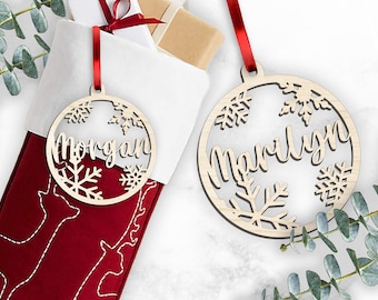 Kreis Weihnachten Namensschild, Schneeflocke Namensschild, Geschenk Namensschild, Weihnachtsgeschenkanhänger, Holz Weihnachtsmarke, Geschenkanhänger,