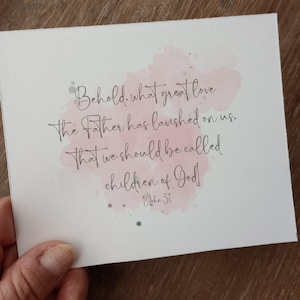 Liefdesbrief Schriftkaarten, VIER afdrukbare christelijke groeten, Bijbelgeheugenverzen, Gods liefde, de grootste hiervan is liefde, Valentijnsdag