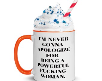 Poderosa maldita mujer taza con color dentro