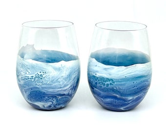 Beach Themed Stemless Wine Glasses, Cocktail Glasses, Beach Decor, Custom Wine Glasses, Luxury Wedding Gift, Blue/Teal Glasses