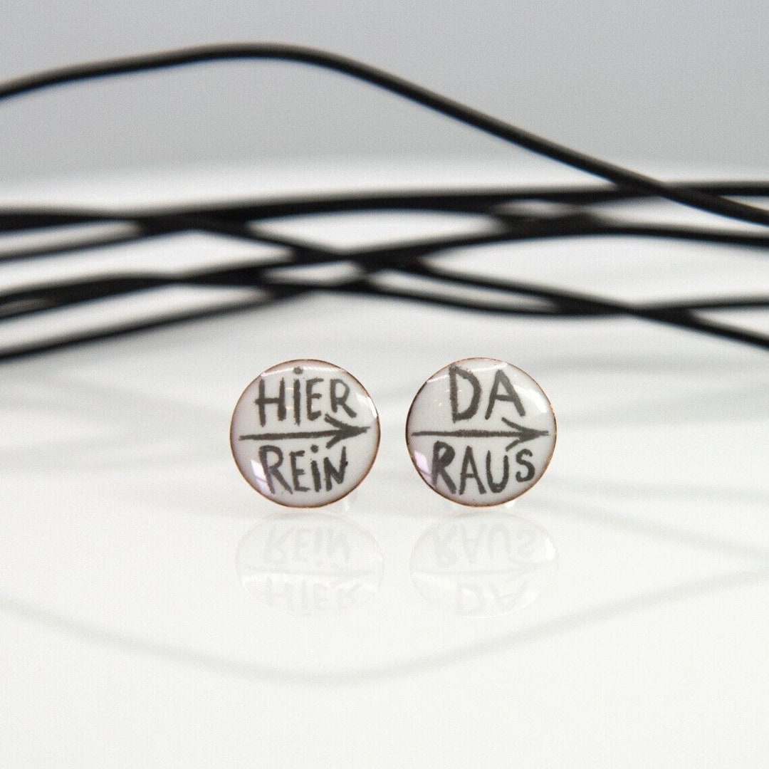 Ohrstecker aus Emaille, freche Ohrstecker, Hier rein da raus, runde Stecker Ohrringe, Ohrstecker