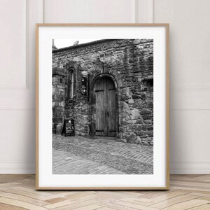 Old rustic door print, Old wooden door Edinburgh Scotland, Architecture print, Stone wall, Old town street print, Home decor prints Airbnb