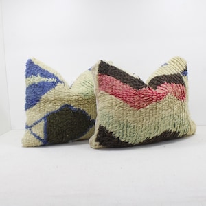 Juego de 2 almohadas marroquíes vintage 100% lana, almohada absolutamente hermosa, almohada de suelo, diseño marroquí bereber para el hogar, Kilim bereber hecho a mano 2P1105