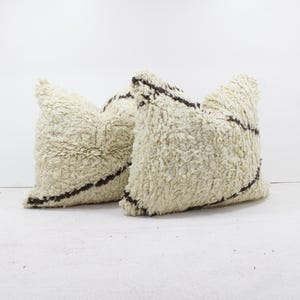 Juego de 2 almohadas marroquíes vintage 100% lana, almohada absolutamente hermosa, almohada de suelo, diseño marroquí bereber para el hogar, Kilim bereber hecho a mano 2P922
