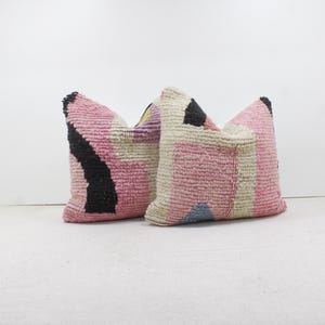 Juego de 2 almohadas marroquíes vintage 100% lana, almohada absolutamente hermosa, almohada de suelo, diseño marroquí bereber para el hogar, Kilim bereber hecho a mano 2P1290