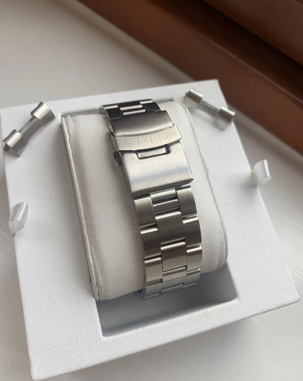 22mm Titanium Watch Strap UK