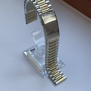 SEIKO 5 Sports Automatic 4R36-07G0 With Day and Date Dial SEIKO 5 Sports Automatic 4R36-07G0 With Day and Date Dial