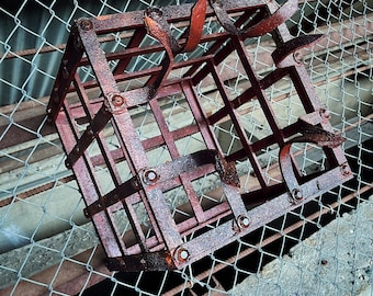Thirteen Ghosts The Jackal Cage Replica Prop
