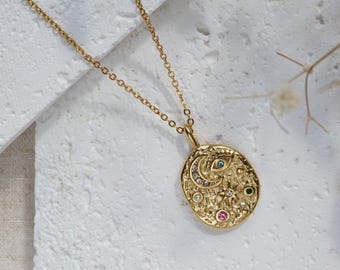 Collar con colgante de oro celestial, luna y estrella con detalles de piedras preciosas, resistente al deslustre y resistente al agua.