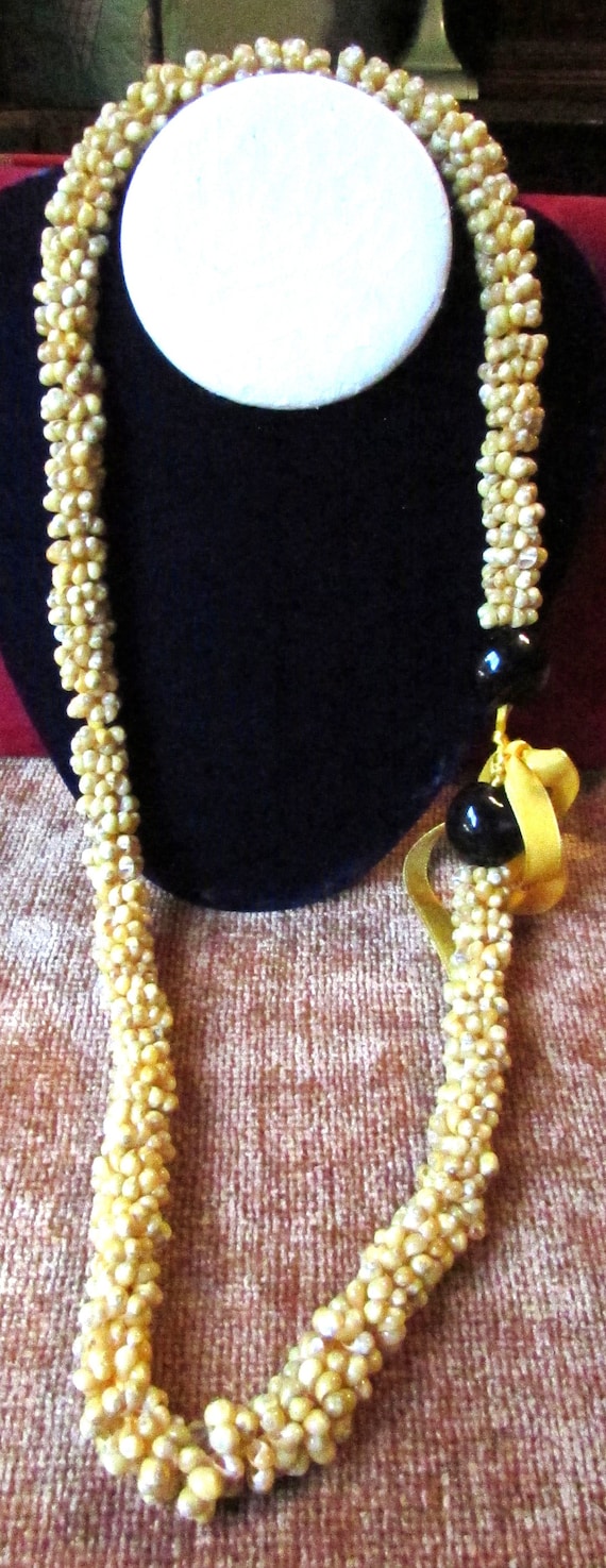 Vintage Hawaiian Snail Shell necklace with Koa Nut