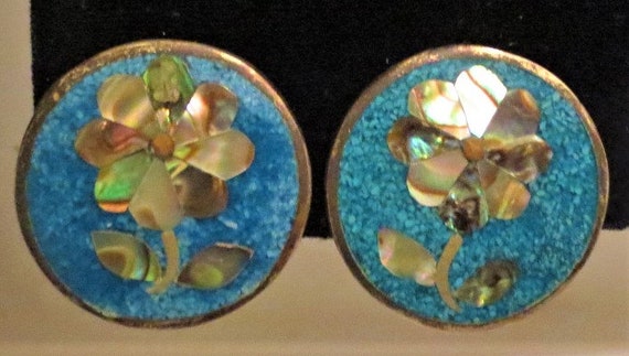 Pair of Vintage Abalone Rose Clip-on Earrings set… - image 2