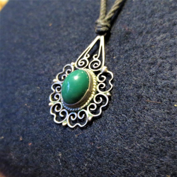 1940's Mexican Jade and Sterling Silver Pendant o… - image 4