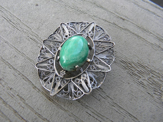 Vintage Sterling Silver Wire Work Brooch with Gre… - image 4