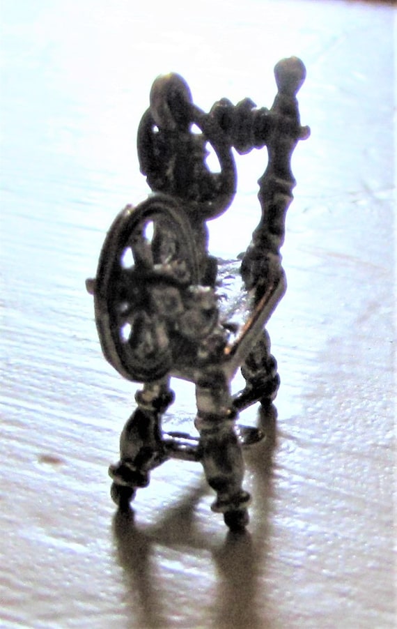 Vintage Sterling Silver Spinning Wheel Charm. Pend