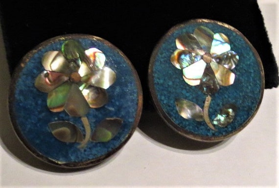 Pair of Vintage Abalone Rose Clip-on Earrings set… - image 3