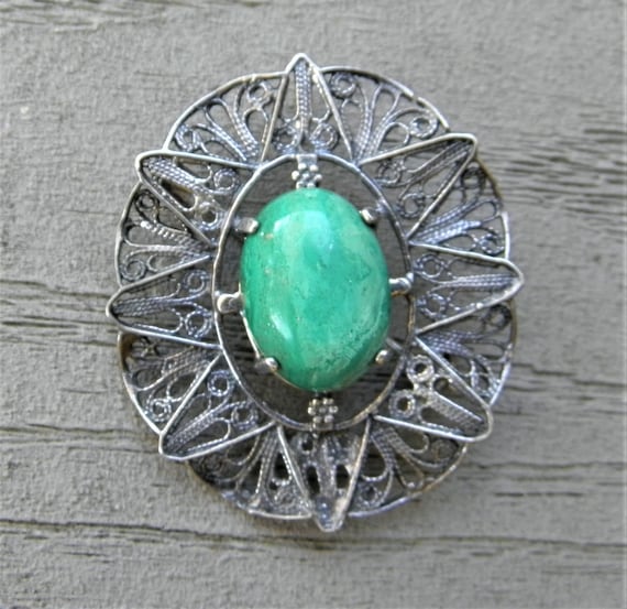 Vintage Sterling Silver Wire Work Brooch with Gre… - image 1