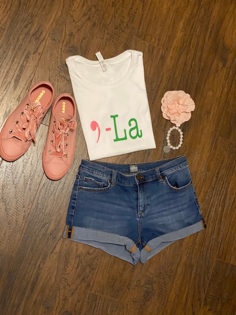 comma la t shirts