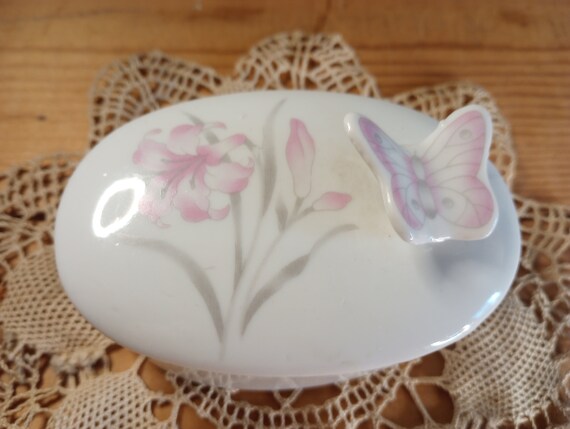 Butterfly Trinket Dish with Lid - image 2
