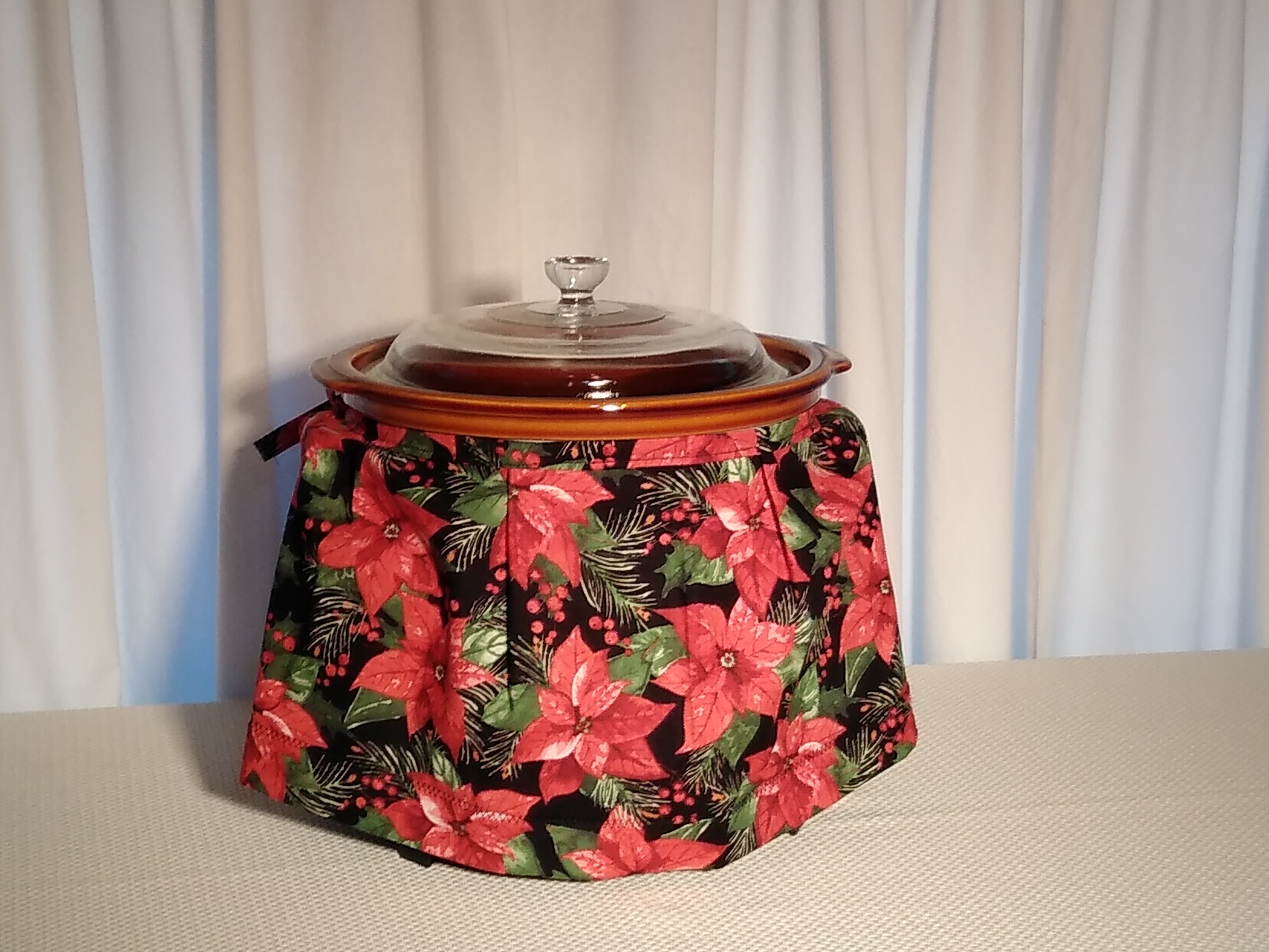 red 4 quart crock pot