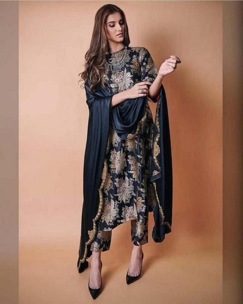Tara Sutaria beautiful Designer Suit On Havy Satin febric with inner and Digital Print With pan