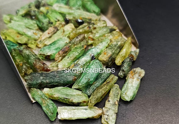 10 pcs Raw Green Kyanite Stone, Kyanite Crystal Blades, Rough Gemstone, Specimen, Natural Kyanite Stick, Jewelry Making Raw,  Energy Healing