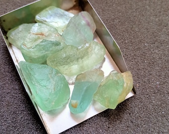 Cristal de fluorite verte crue naturelle - Fluorite brute - Mini morceaux - Pierre de guérison - Bijoux de fabrication brute - Crystal Shop