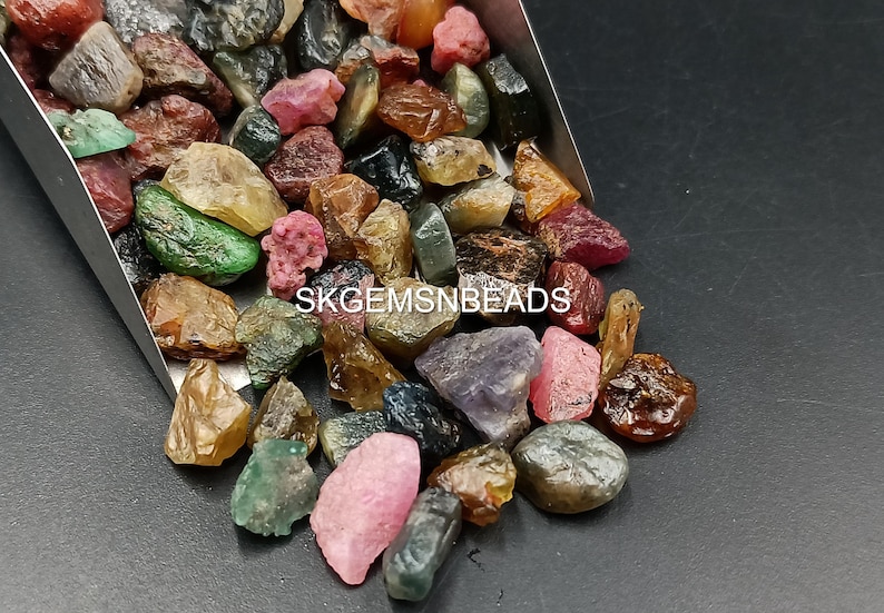 raw multi sapphire stone, loose sapphire nuggets, natural minerals, wire wrapping jewelry stone, pink sapphire, blue sapphire, yellow sapphire, green sapphire, gift for stone lover, women anniversary gift, multi sapphire bracelet, sapphire necklace