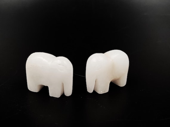 White Agate Hand Carved Elephant Shape Stone, Natural Loose Gemstone, Figurine Animal Carve Pendant, Women Jewelry Making, Healing Crystal