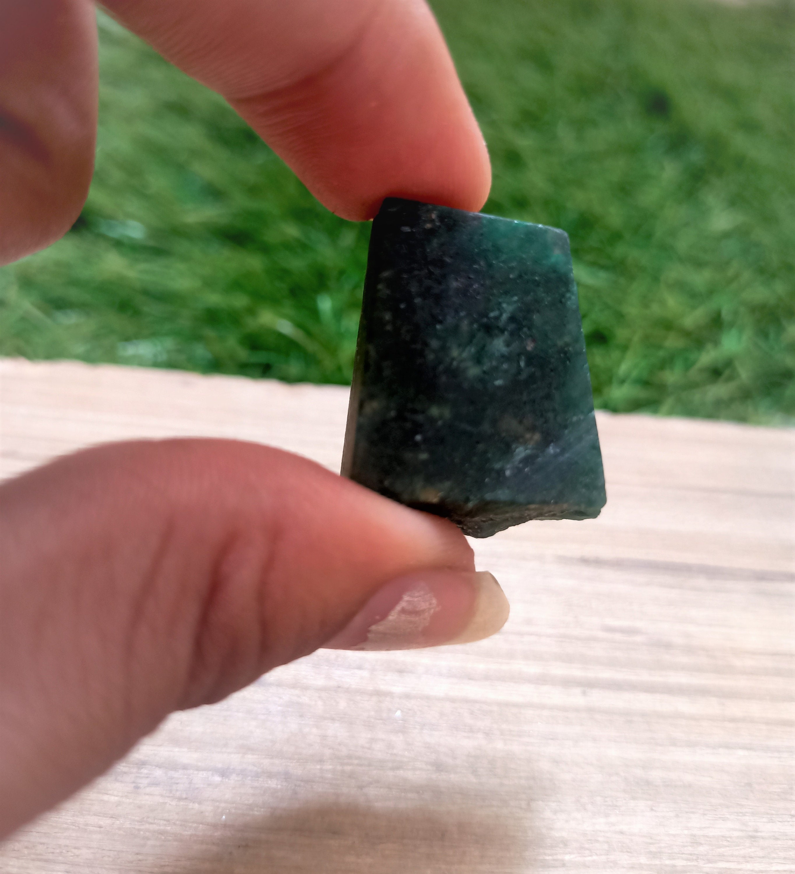 Raw Rough Healing Untreated Crystal for Home & Garden Decor. Natural Green Jade 135.25 Ct FR-178 Raw Rough Healing Untreated Crystal for Home & Garden Decor. Natural Green Jade 135.25 Ct FR-178