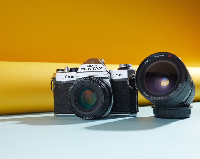 Battery and Film Included Pentax K1000 35mm SLR Film Camera in Working