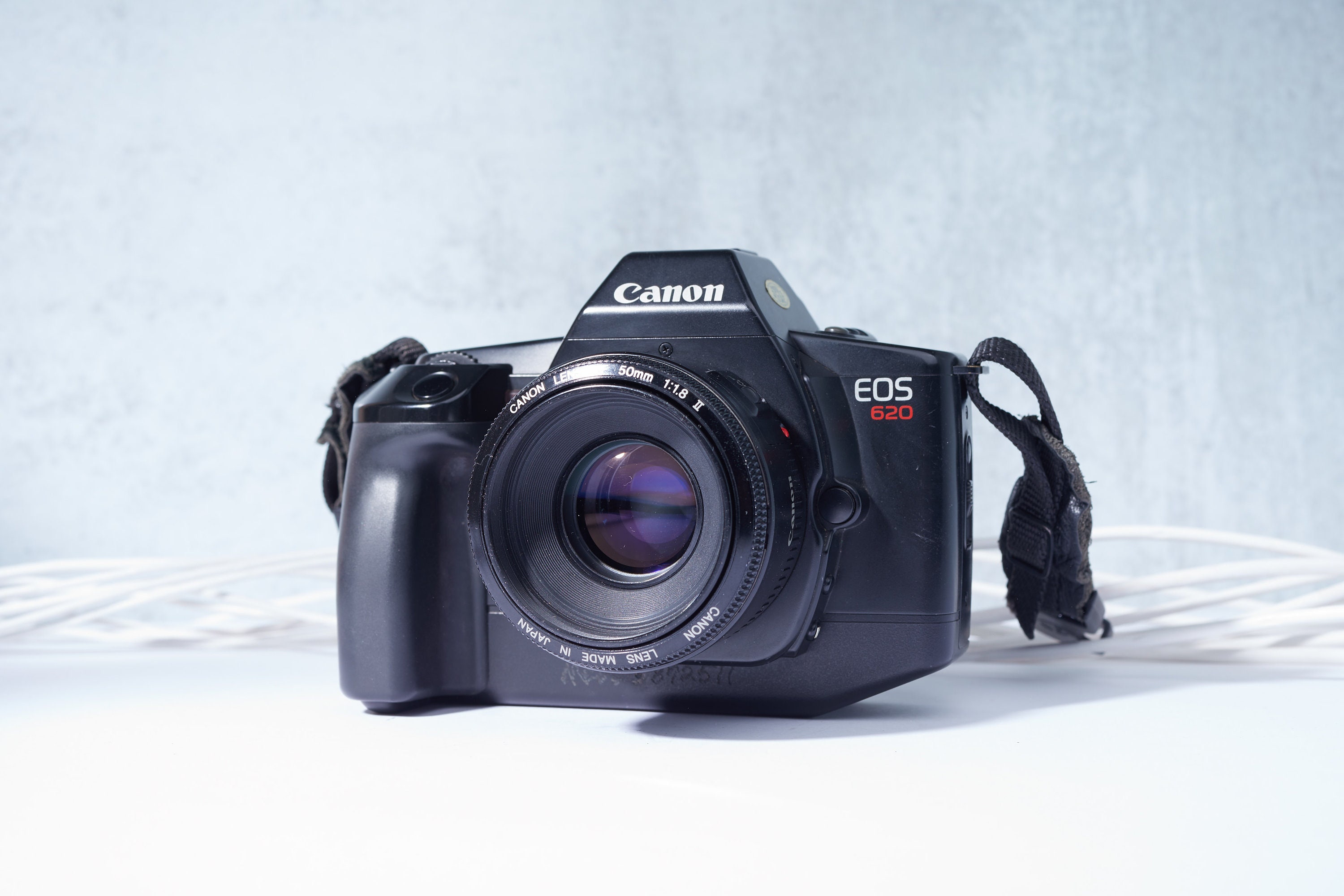Canon EOS 620 35mm automatic SLR film camera with EF 50mm f1.8 Etsy