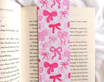 Pink Bow Pattern Bookmark, laminated bookmark, double-sided print, cute bookmark, cute stationery, paper bookmark