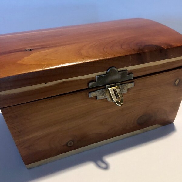 Cedar Trinket Box w/ rounded top