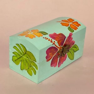 Small Tropical Wood Box