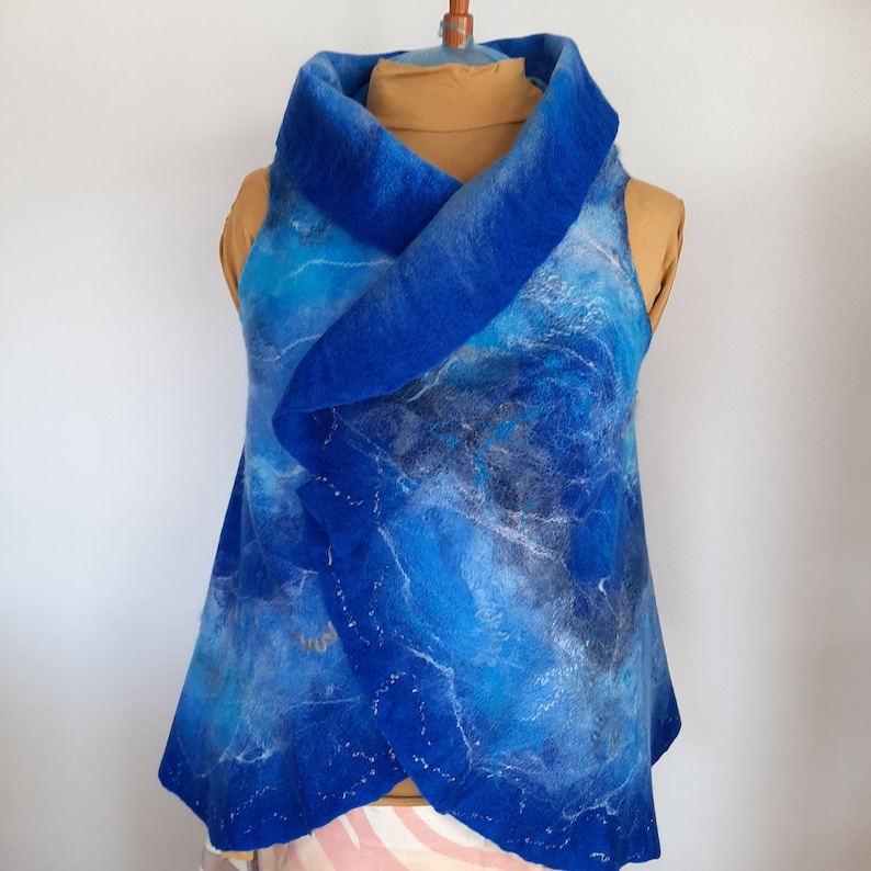 Felt handmade gilet Women/'s blue felted vest-cape-shawl-scarf transformer warm jacket wet felt clothing,filzumhang,natural wool waistcoat
