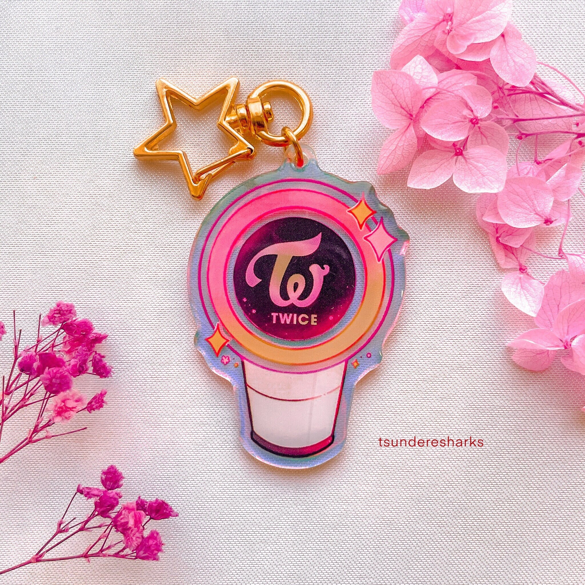 I decorated my Twice Lightstick with pearls! : r/twice