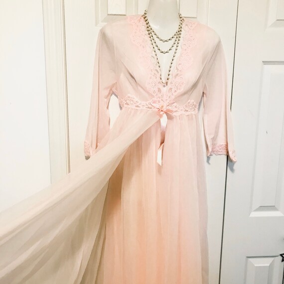 Vintage Powder Pink Peignoir | Vintage Lingerie |