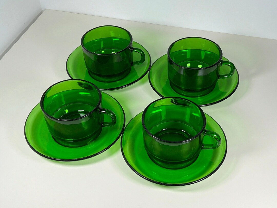Set of 4, VERECO France, Large Tea / Coffee Cups Matching Saucer Plates