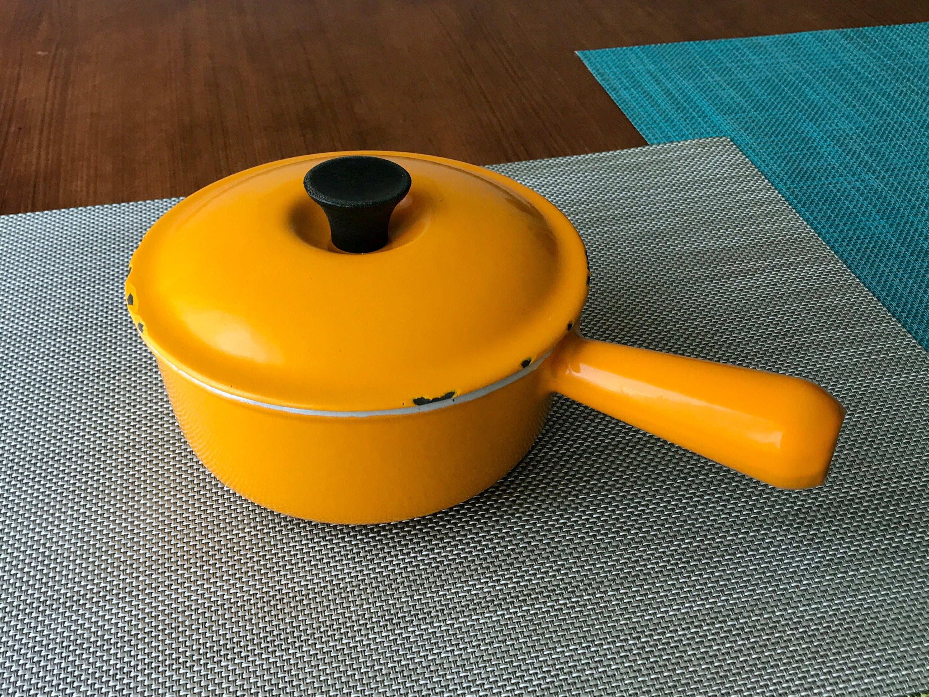 Vintage Le Creuset Enamel Cast Iron #16 yellow Pot Sauce Pan With Lid