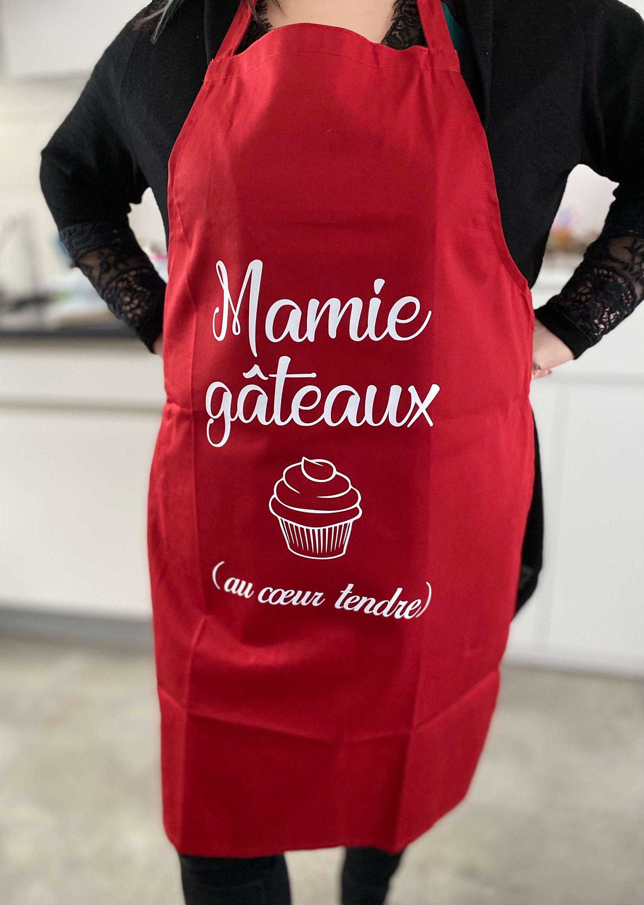 Tablier Personnalisé Mamie Gâteau Au Cœur Tendre - Idée Cadeau Fête Des Grands Mères Fête Mamies