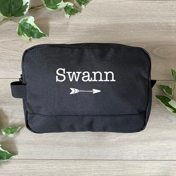 Personalized toiletry bag - Customizable toiletry bag - Personalized gift - Personalized gift idea - First name kit